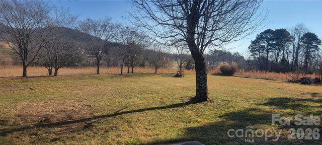 2604 Country Acres Place, Hudson, NC 28638