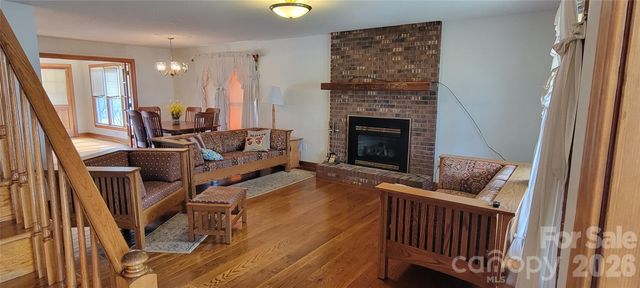 2604 Country Acres Place, Hudson, NC 28638