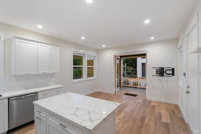 2672 Franz Kafka Ave, Santa Rosa, CA 95404