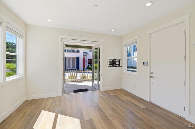 2672 Franz Kafka Ave, Santa Rosa, CA 95404