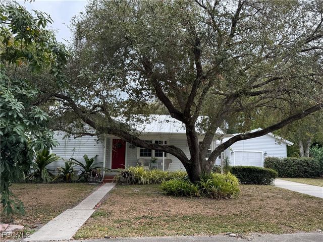 1640 Marlyn RD, Fort Myers, FL 33901