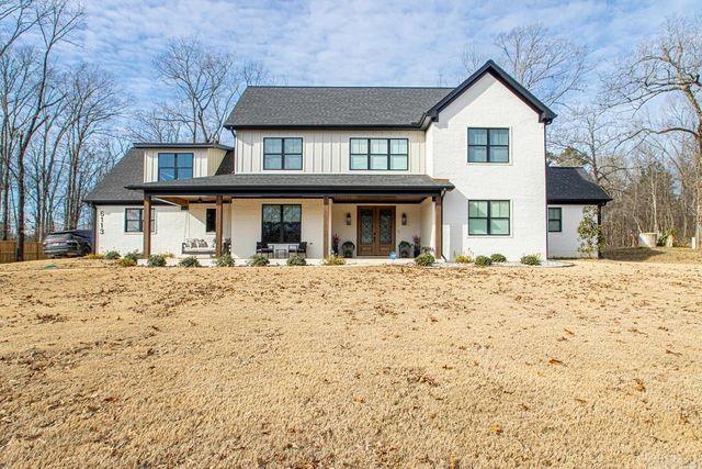 6113 Fait Road, Benton, AR 72019