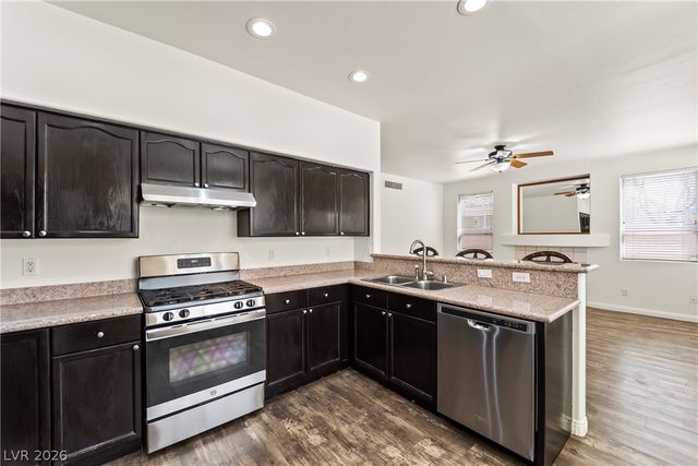 233 Horizon Peak Drive, Henderson, NV 89012