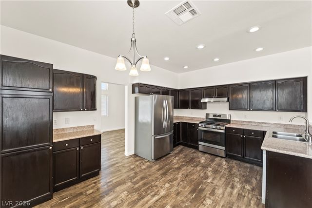 233 Horizon Peak Drive, Henderson, NV 89012