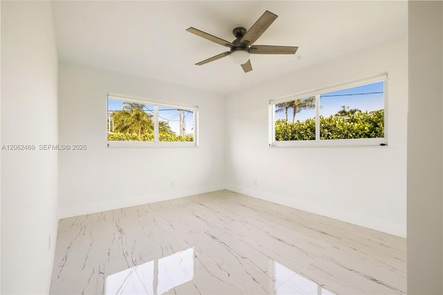 2111 N 14th Court, Hollywood, FL 33020