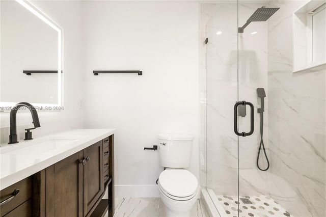 2111 N 14th Court, Hollywood, FL 33020