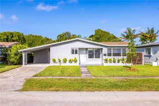 2111 N 14th Court, Hollywood, FL 33020