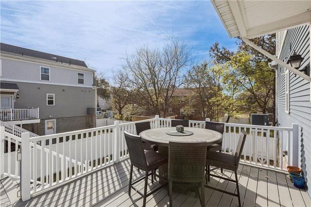 9626 12th View ST, Norfolk, VA 23503