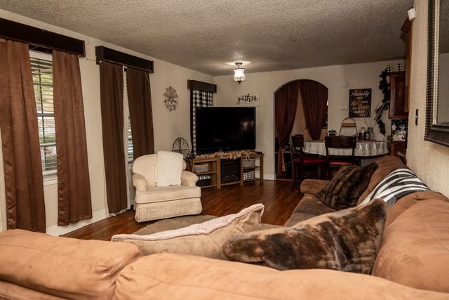301 Northside, Quinlan, TX 75474