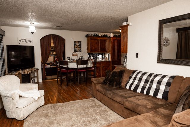 301 Northside, Quinlan, TX 75474