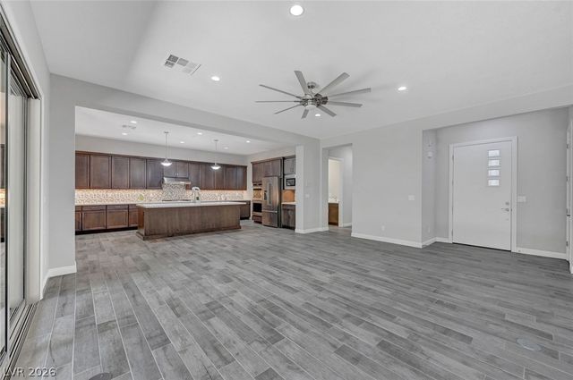 6709 Titanium Crest Street, Las Vegas, NV 89148