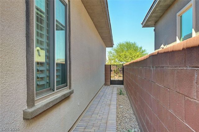 6709 Titanium Crest Street, Las Vegas, NV 89148