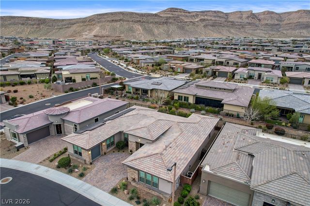 6709 Titanium Crest Street, Las Vegas, NV 89148