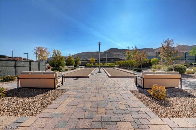 6709 Titanium Crest Street, Las Vegas, NV 89148
