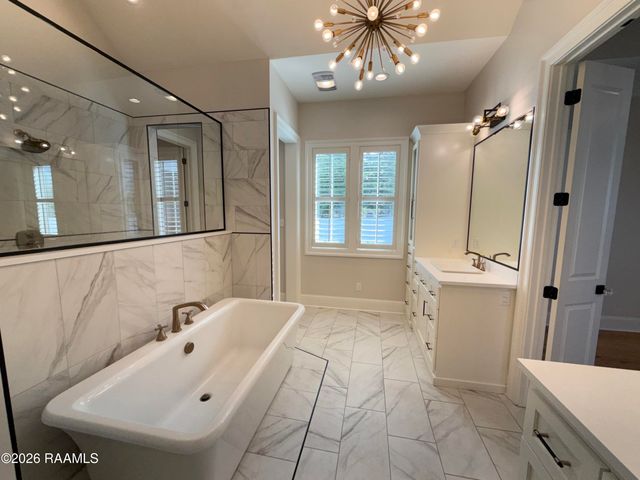 102 Orchard Park Avenue, Lafayette, LA 70508