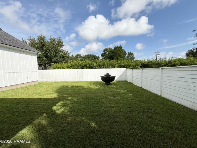 102 Orchard Park Avenue, Lafayette, LA 70508