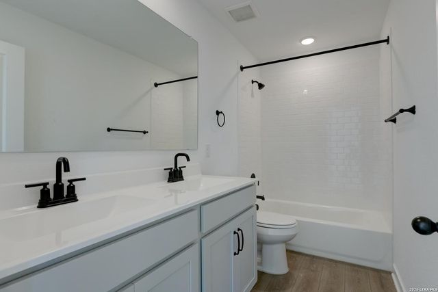 183 Peeps Ct., Adkins, TX 78101