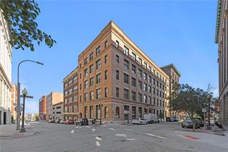 308 W 8TH Street 513, Kansas City, MO 64105