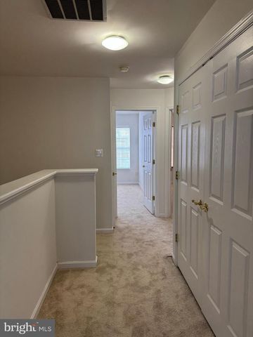 2627 TARLETON CORNER DR, Herndon, VA 20171