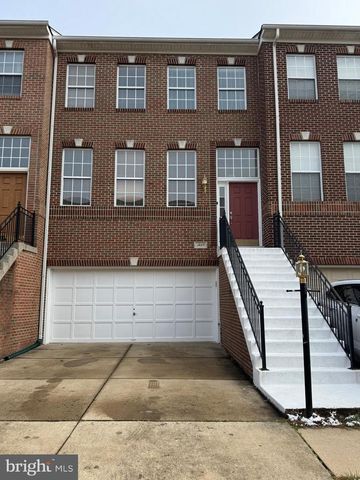 2627 TARLETON CORNER DR, Herndon, VA 20171