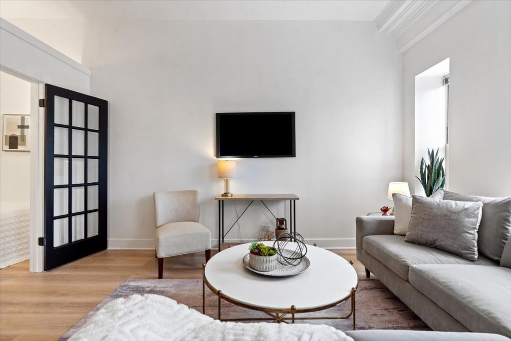 3323 N Paulina Street 3E, Chicago, IL 60657 — photo 5
