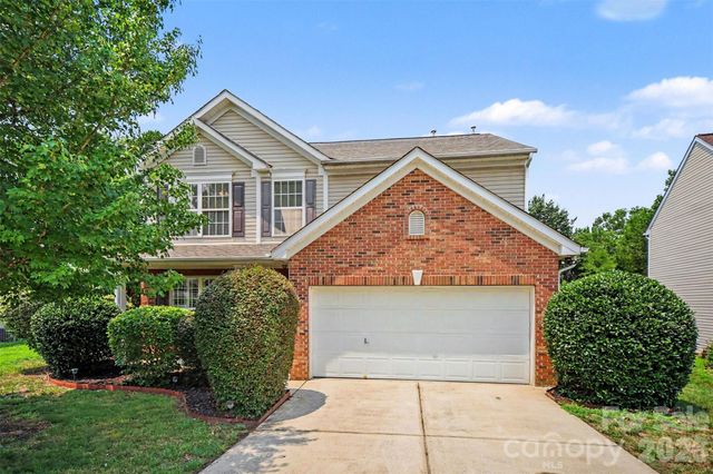 717 Pawley Drive, Charlotte, NC 28214