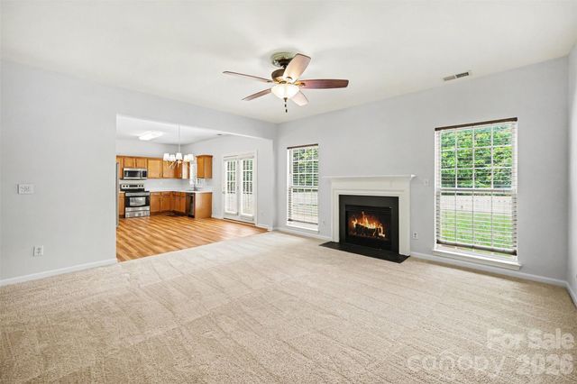 717 Pawley Drive, Charlotte, NC 28214