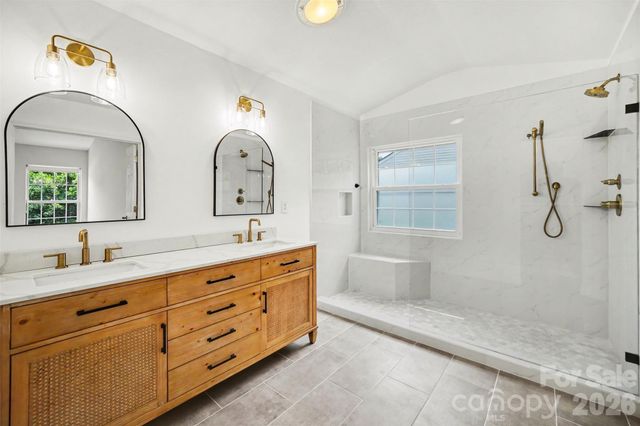 717 Pawley Drive, Charlotte, NC 28214