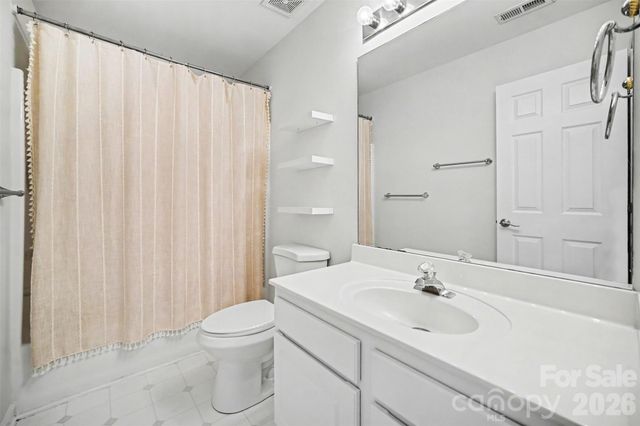 717 Pawley Drive, Charlotte, NC 28214