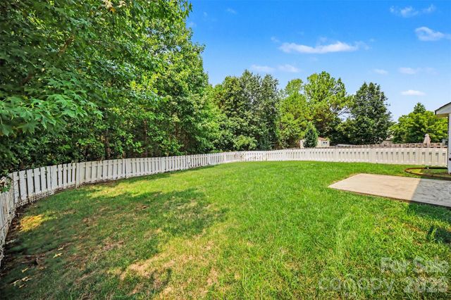 717 Pawley Drive, Charlotte, NC 28214