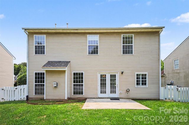717 Pawley Drive, Charlotte, NC 28214
