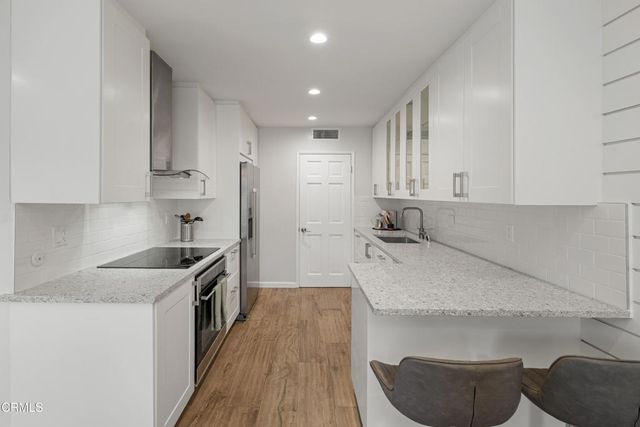 420 S Madison Avenue 203, Pasadena, CA 91101