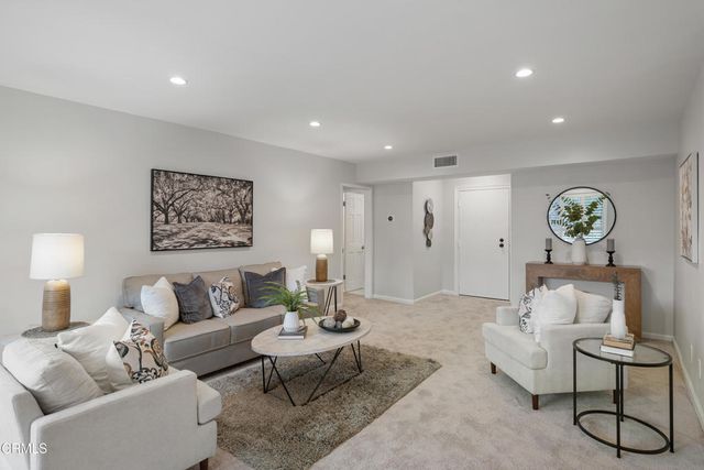 420 S Madison Avenue 203, Pasadena, CA 91101
