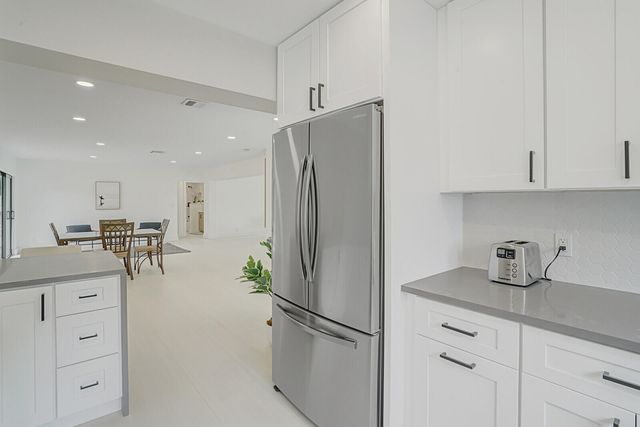 1333 SE 8th Street, Deerfield Beach, FL 33441