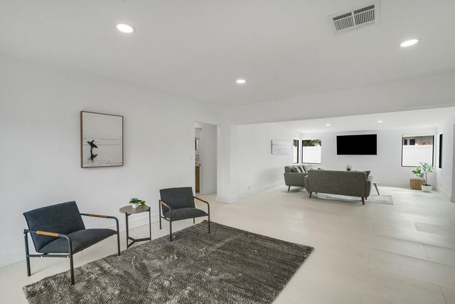 1333 SE 8th Street, Deerfield Beach, FL 33441