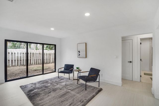 1333 SE 8th Street, Deerfield Beach, FL 33441