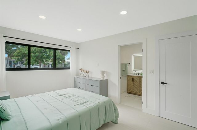 1333 SE 8th Street, Deerfield Beach, FL 33441