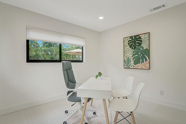 1333 SE 8th Street, Deerfield Beach, FL 33441