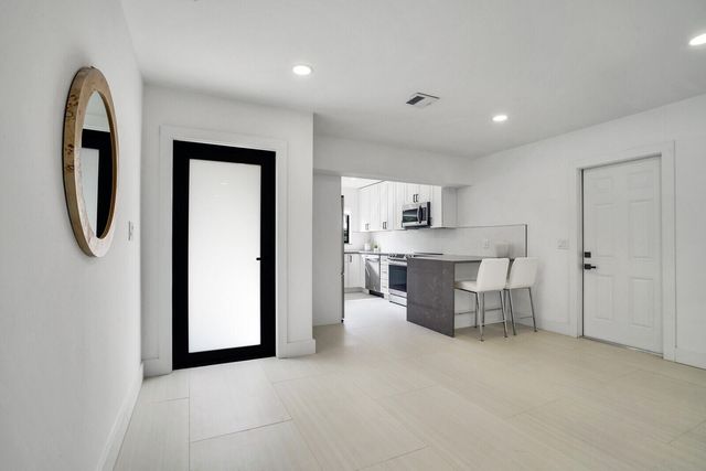 1333 SE 8th Street, Deerfield Beach, FL 33441