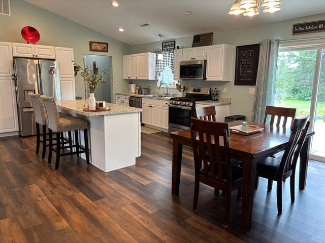 6210 Winding Drive NW, Bemidji, MN 56601