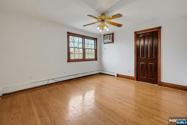 611 5th Avenue, Lyndhurst, NJ 07071