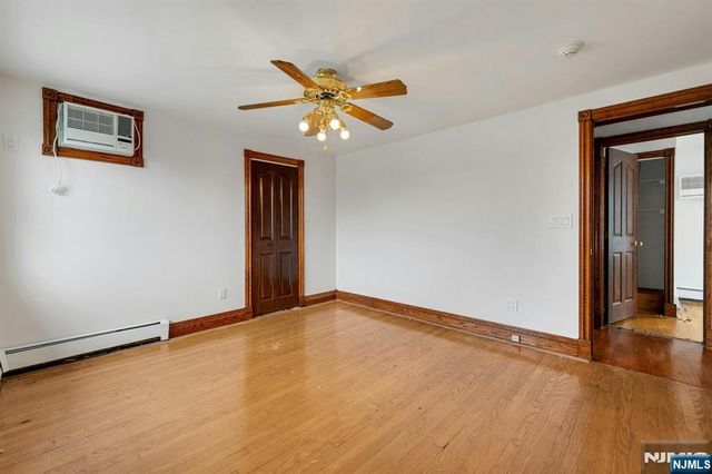 611 5th Avenue, Lyndhurst, NJ 07071