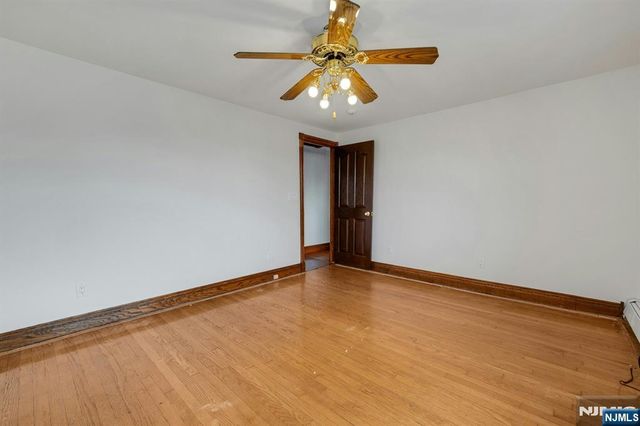 611 5th Avenue, Lyndhurst, NJ 07071