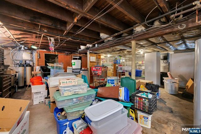 611 5th Avenue, Lyndhurst, NJ 07071