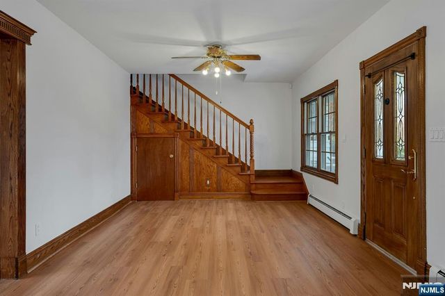 611 5th Avenue, Lyndhurst, NJ 07071