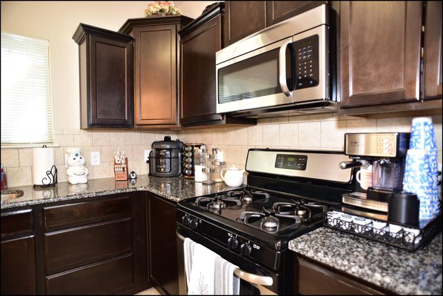 6246 VIALE DEL SOL Avenue, El Paso, TX 79932