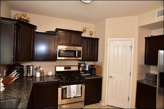 6246 VIALE DEL SOL Avenue, El Paso, TX 79932