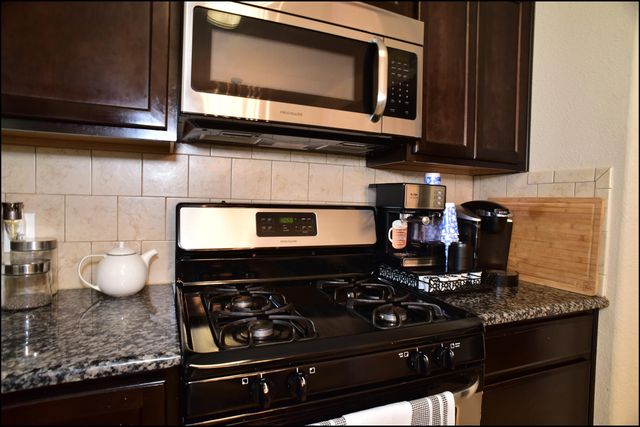 6246 VIALE DEL SOL Avenue, El Paso, TX 79932