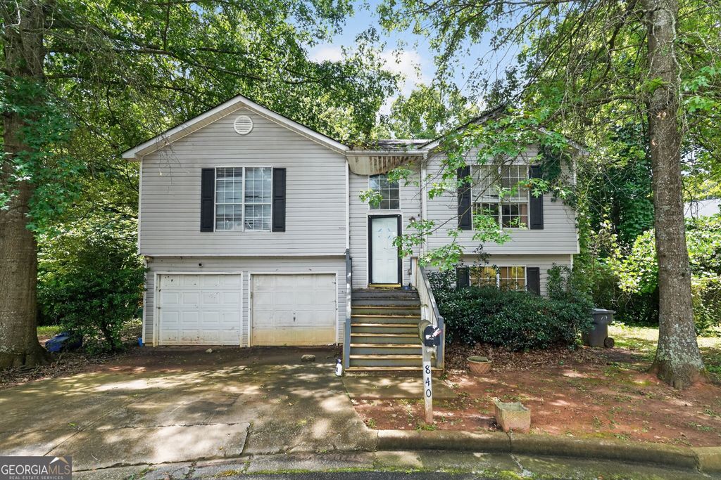 840 Tradd Court, Stone Mountain, GA 30087