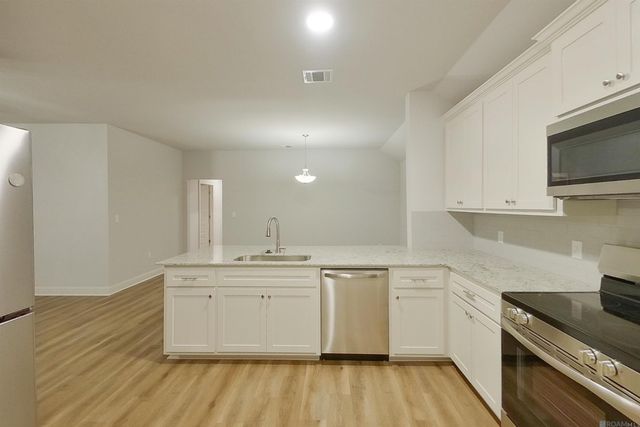 8034 Elliot Rd, Baton Rouge, LA 70817